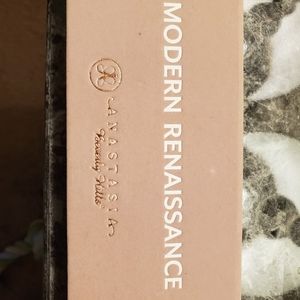 Anastasia Beverly Hills Modern Renaissance